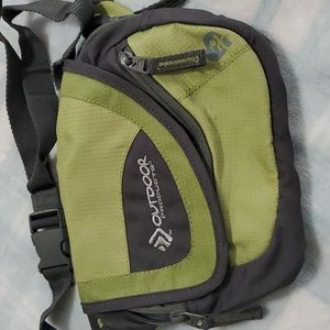 UNISEX OUTDOORS TRAVELING FANNY PACK BAG